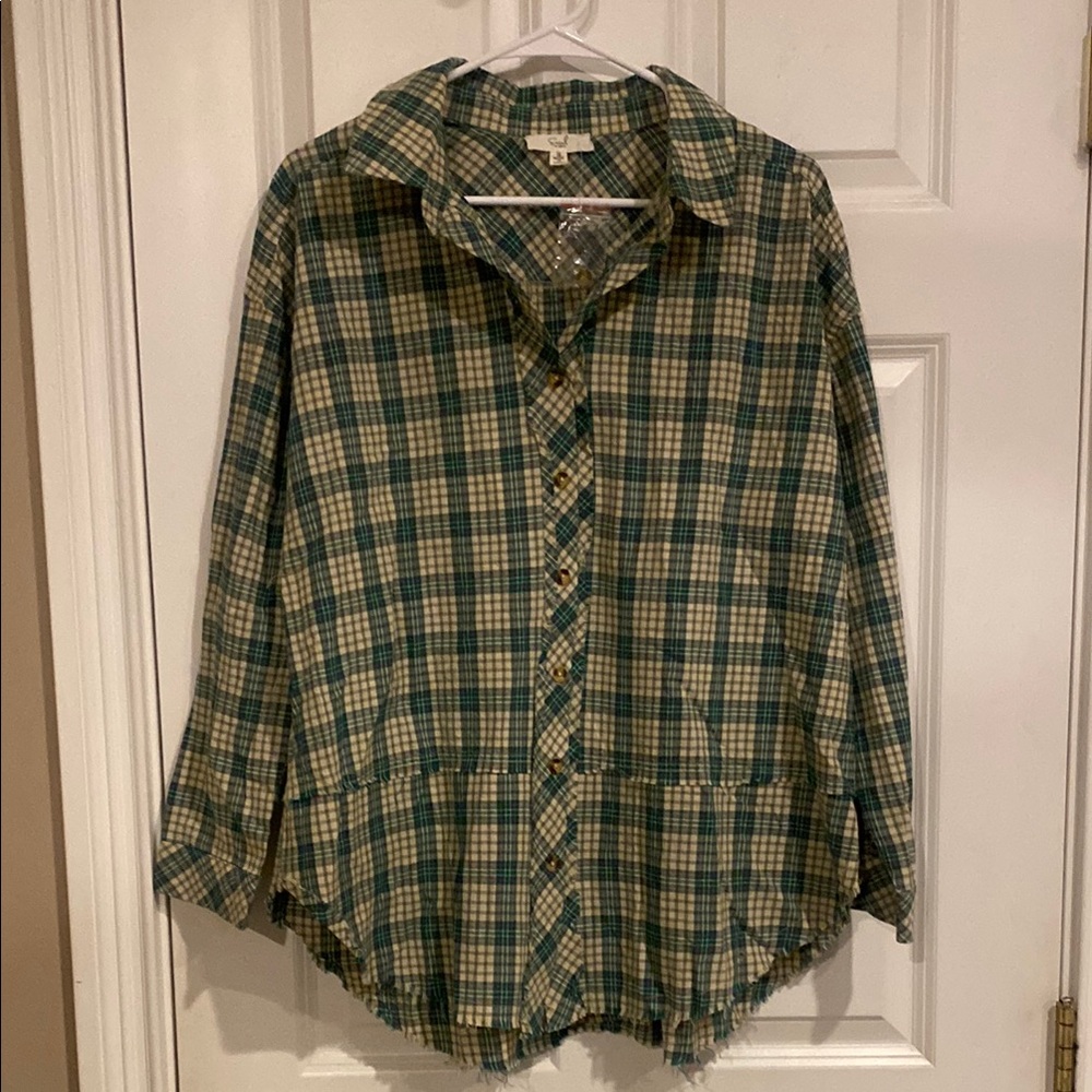 Earl Jeans Green and Cream Plaid Button Down Shirt